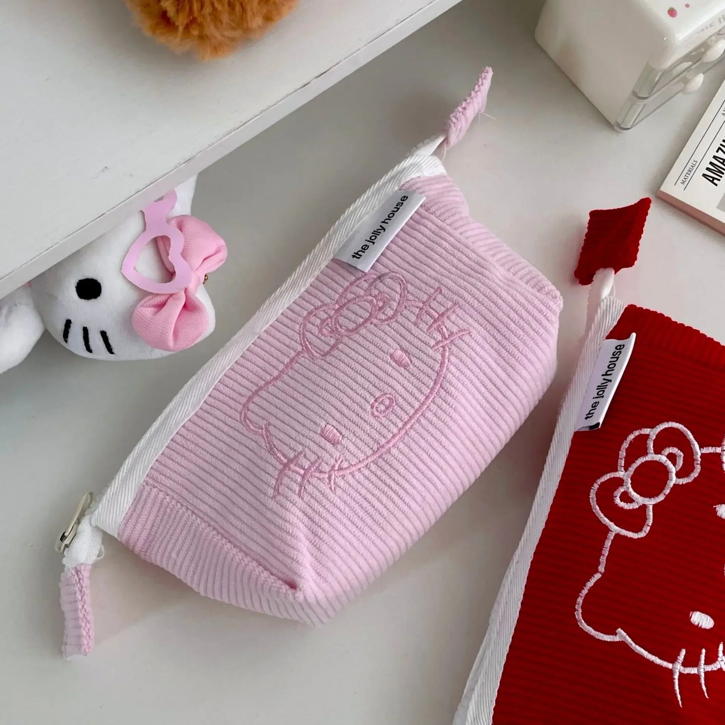 Trousse de toilette enfant Hello Kitty en velours côtelé