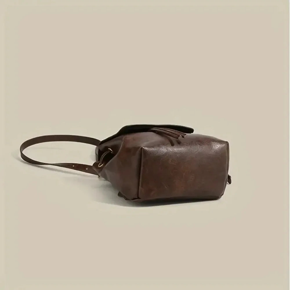 Sac à dos mini en cuir PU avec rabat et cordon