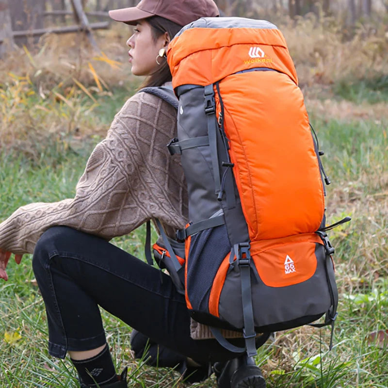 Sac de Randonnée 65L Étanche avec Système d’Hydratation