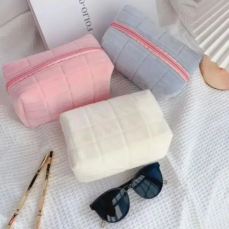 Trousse de Maquillage Coussin – Style Doux & Grande Capacité