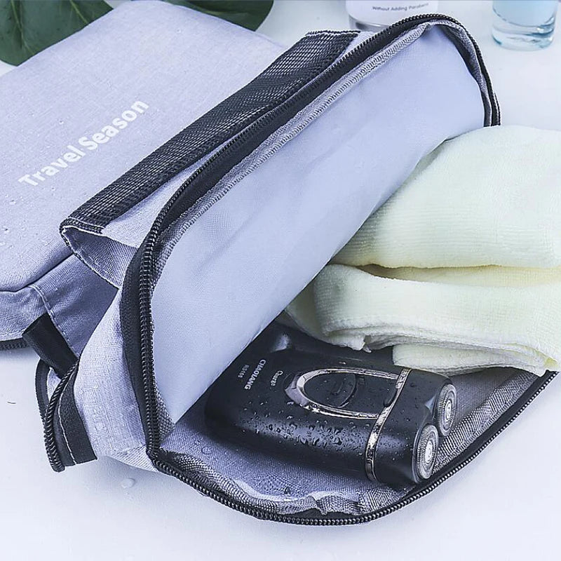 Trousse de toilette suspendue en nylon imperméable compacte