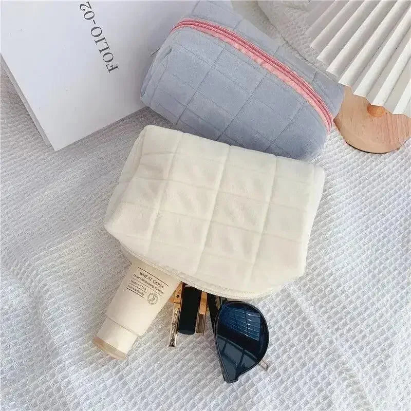 Trousse de Maquillage Coussin – Style Doux & Grande Capacité