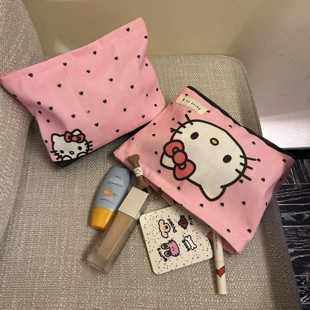 Trousse de toilette enfant Hello Kitty en toile rose