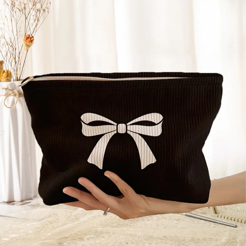 Trousse de toilette enfant motifs cœurs en velours côtelé